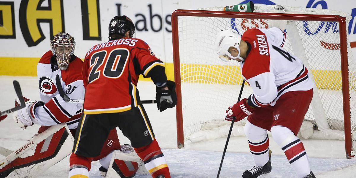 NHL: Sekerova asistencia nepomohla, Carolina prehrala s Torontom