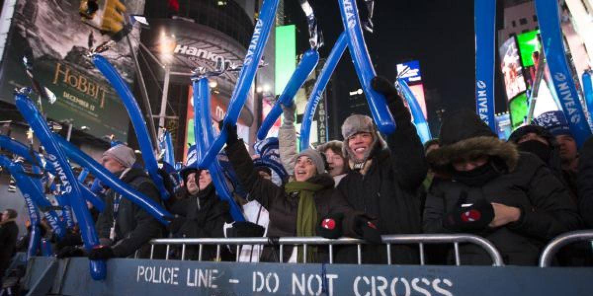 Na Times Square vítal rok 2014 milión ľudí