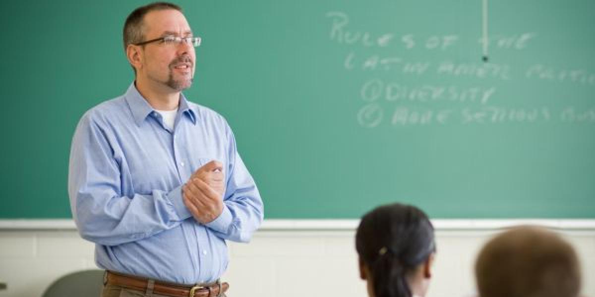 Učiteľom sa oddnes zvyšujú platy