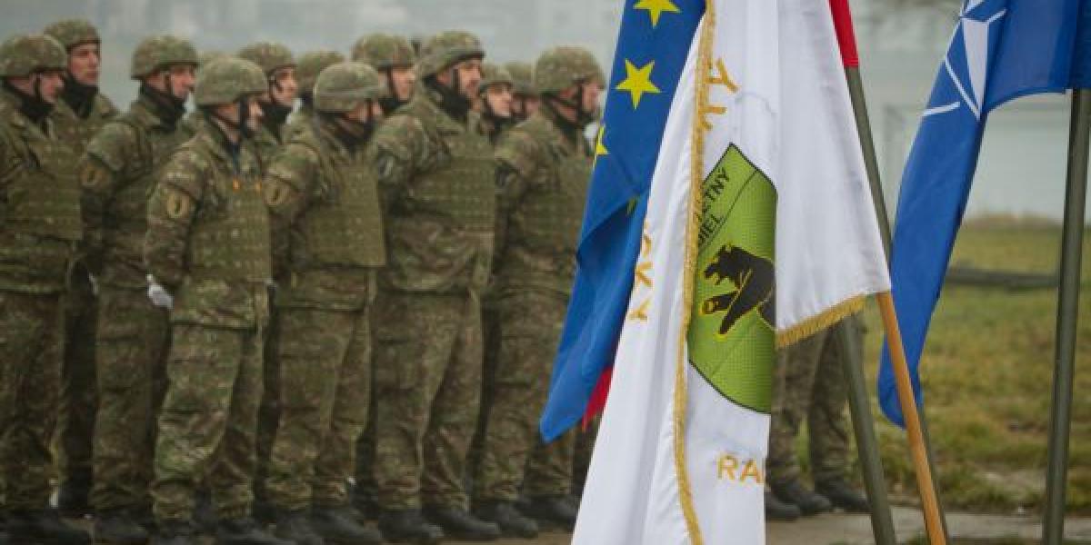 Delostrelci na výročie vzniku SR odpálili salvy