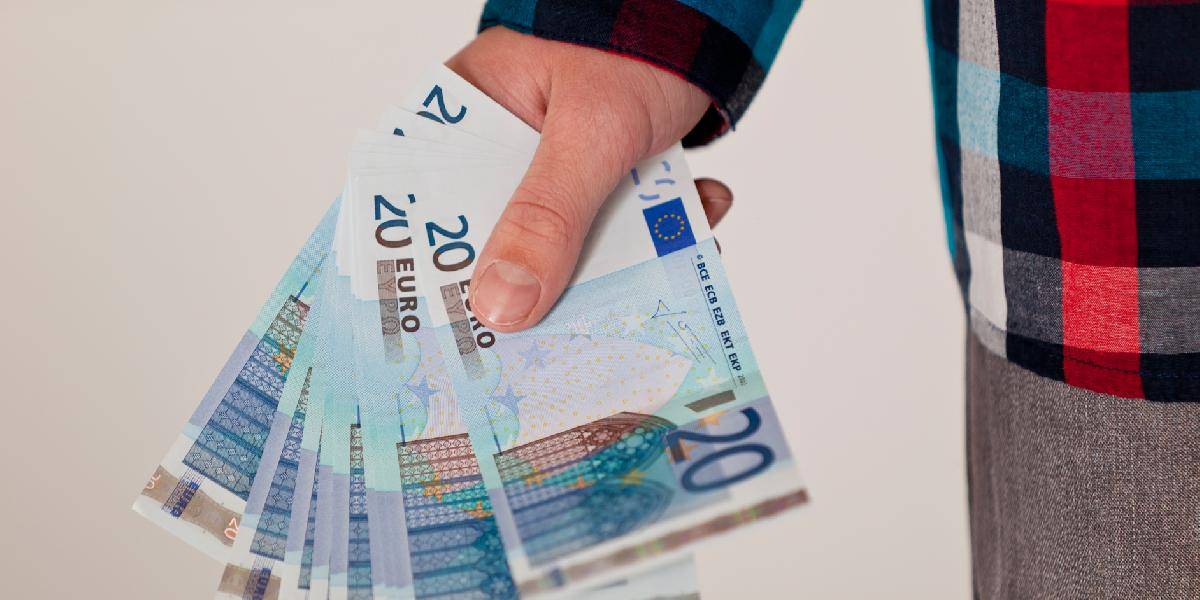 Minimálna mzda v roku 2014 bude predstavovať 352 eur