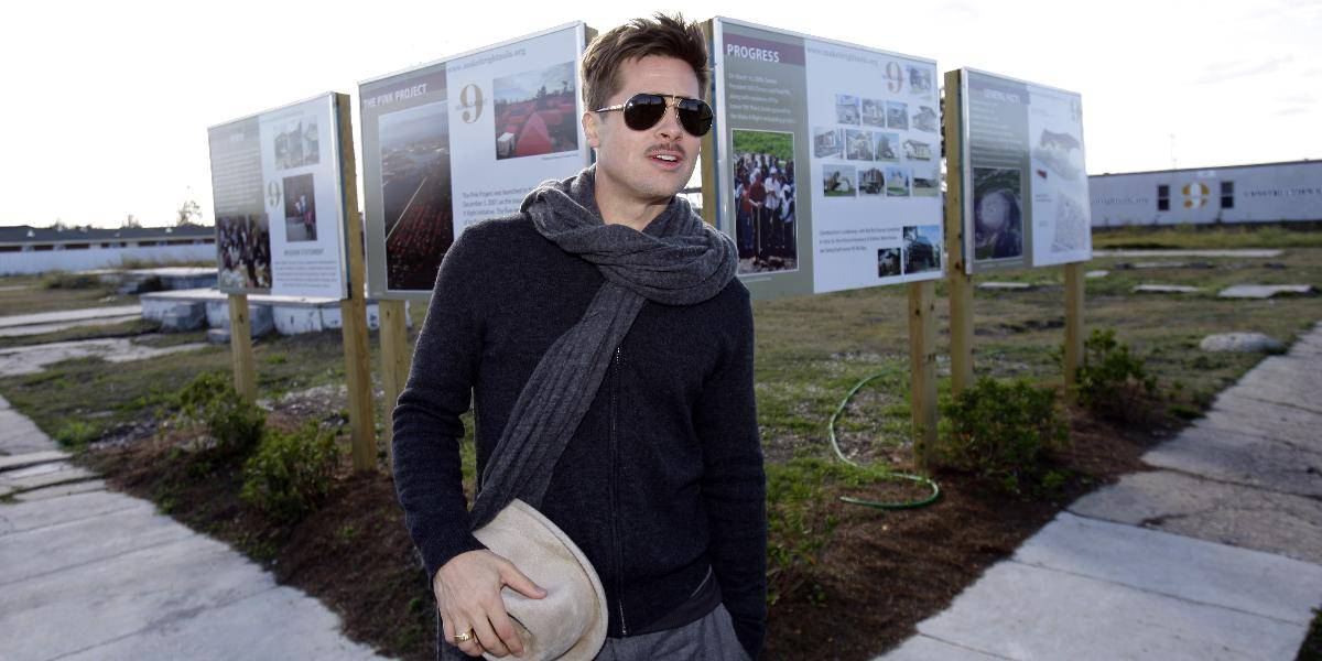 Domy postavené nadáciou Brada Pitta začali hniť