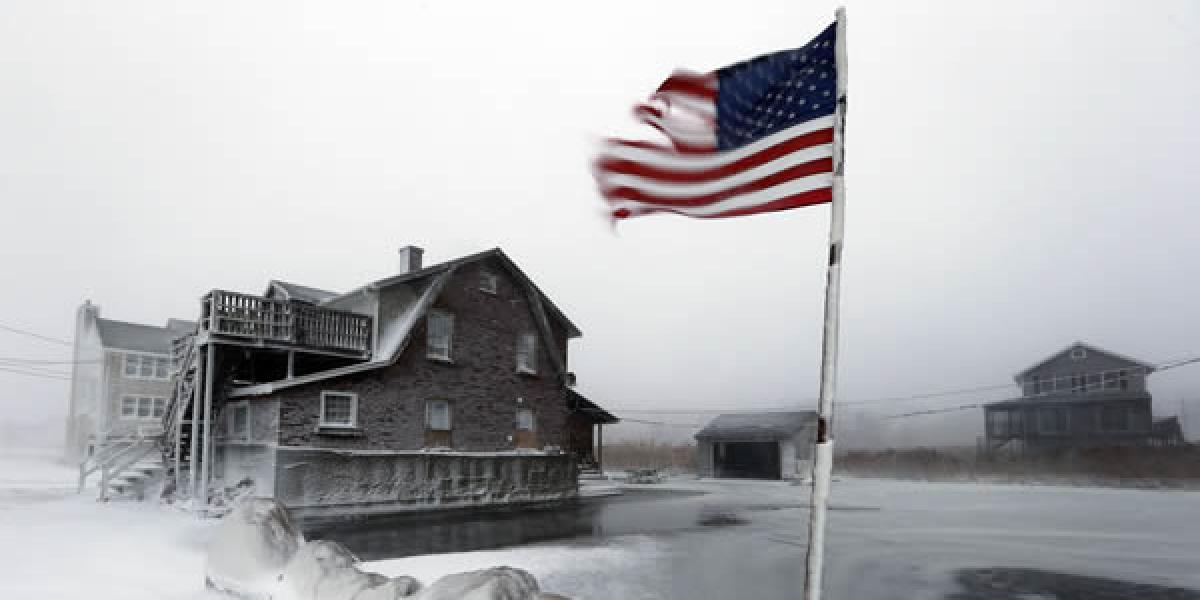 Zimná búrka na východe USA pripravila o život najmenej deväť ľudí