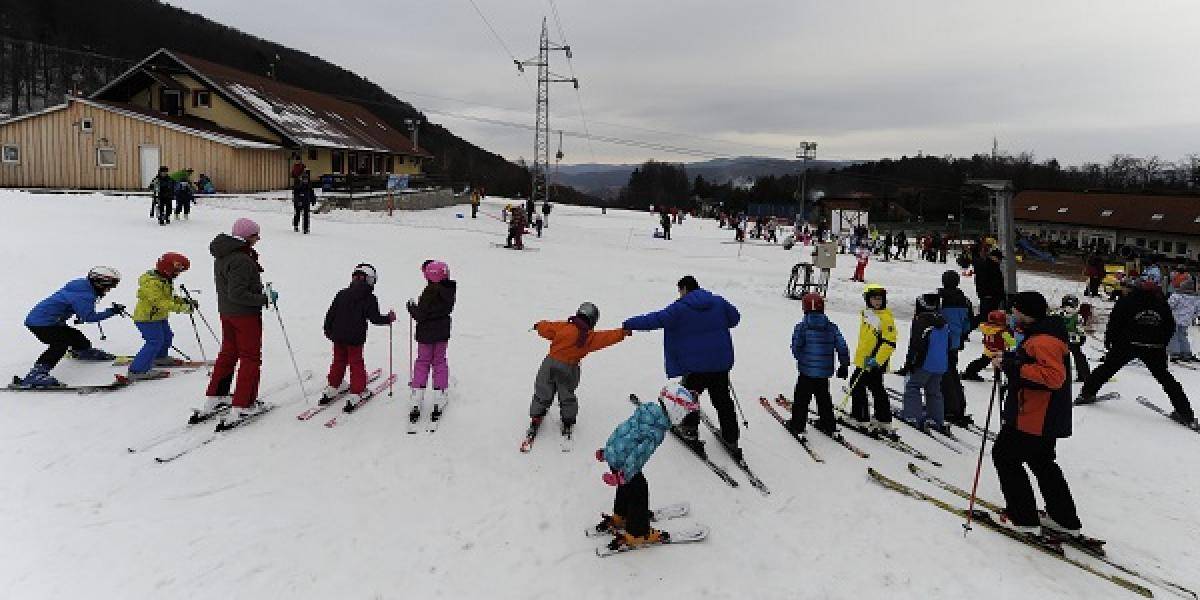 Dnes je v prevádzke do 70 lyžiarskych stredísk