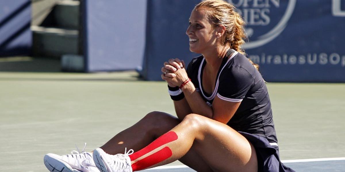 Cibulková v Sydney s Kerberovou, Hantuchová s Tomljanovičovou