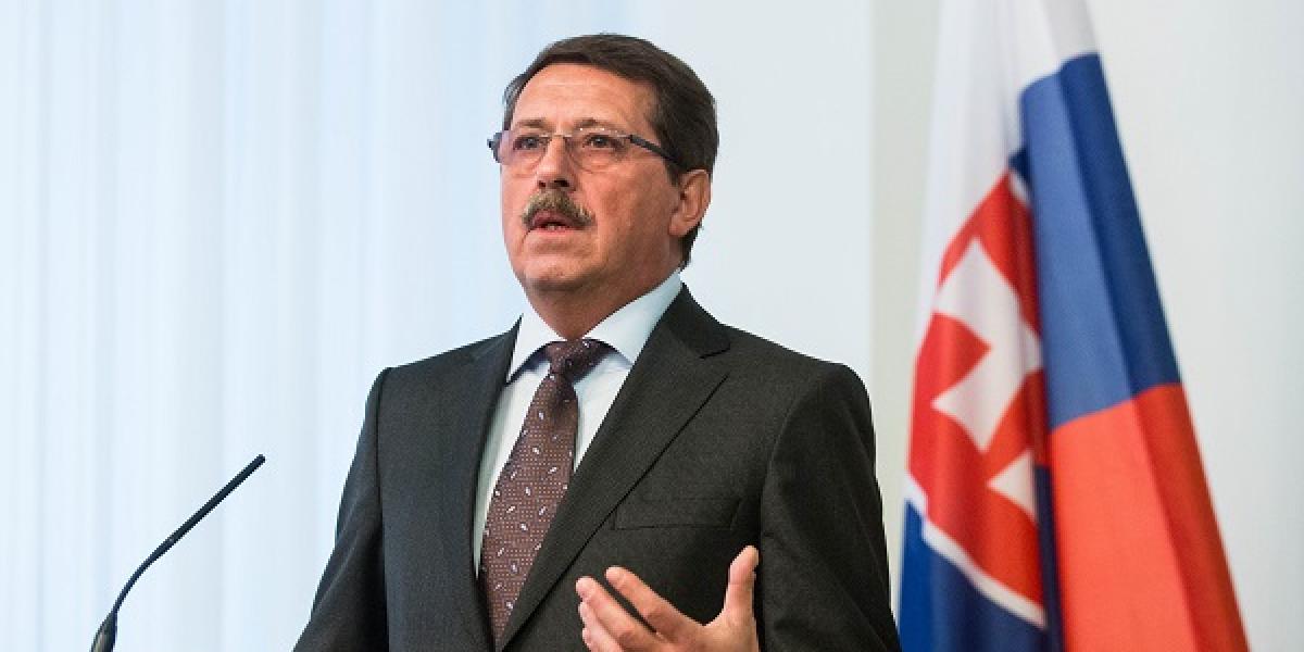 Pavol Paška by chcel pokojnejšie rokovania parlamentu