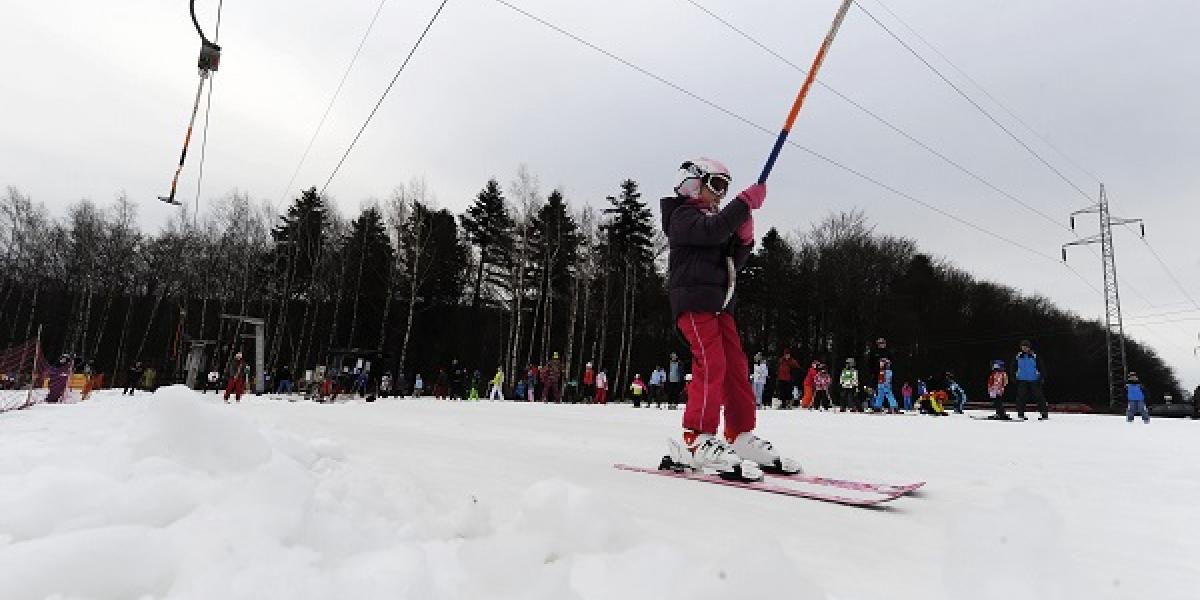 Lyžiarske podmienky sa na väčšine slovenských zjazdoviek zhoršili
