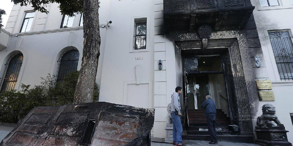 Podpaľač čínskeho konzulátu vraj počul hlasy, preto to urobil!