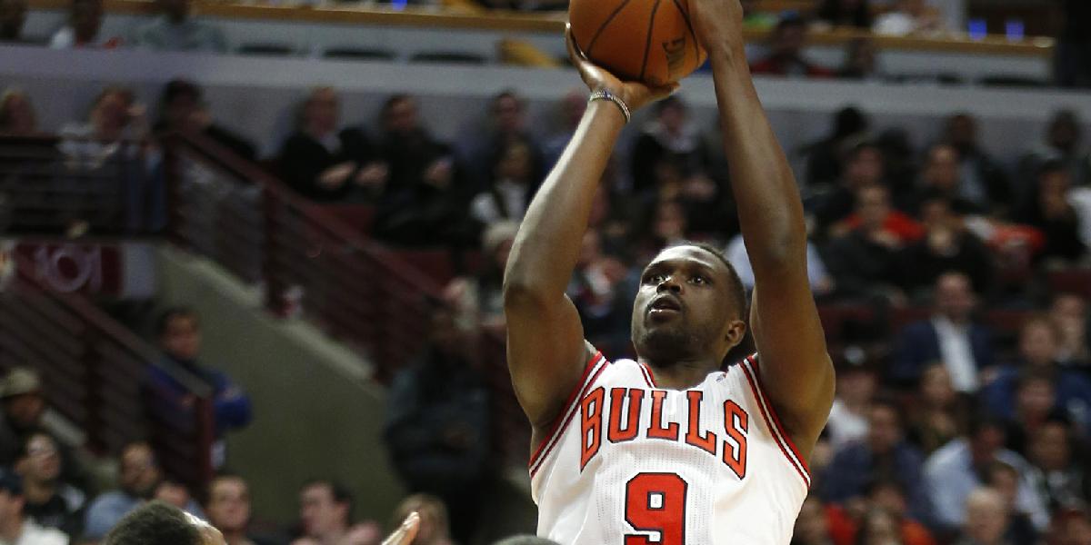 NBA: Deng doplatil na hazard Chicaga s Bynumom
