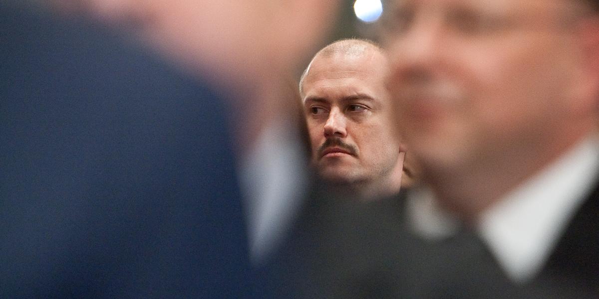Kotleba sa pozeral ako Gašparovič ocenil bojovníka proti fašizmu