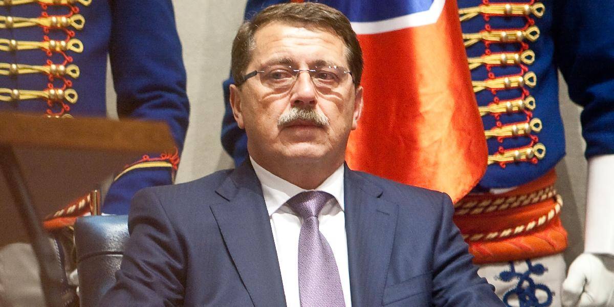 Paška už potvrdil šiestich kandidátov na prezidenta