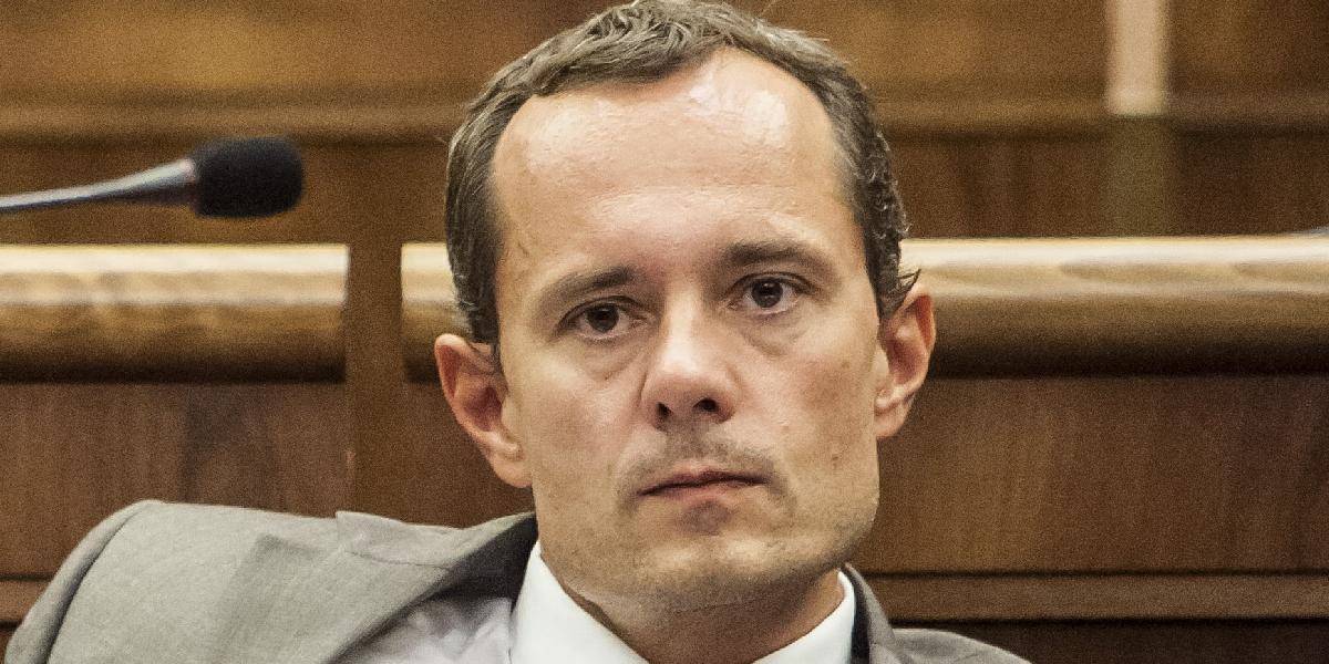 Procházka vyzbieral 40-tisíc podpisov, podporil ho aj Bezák