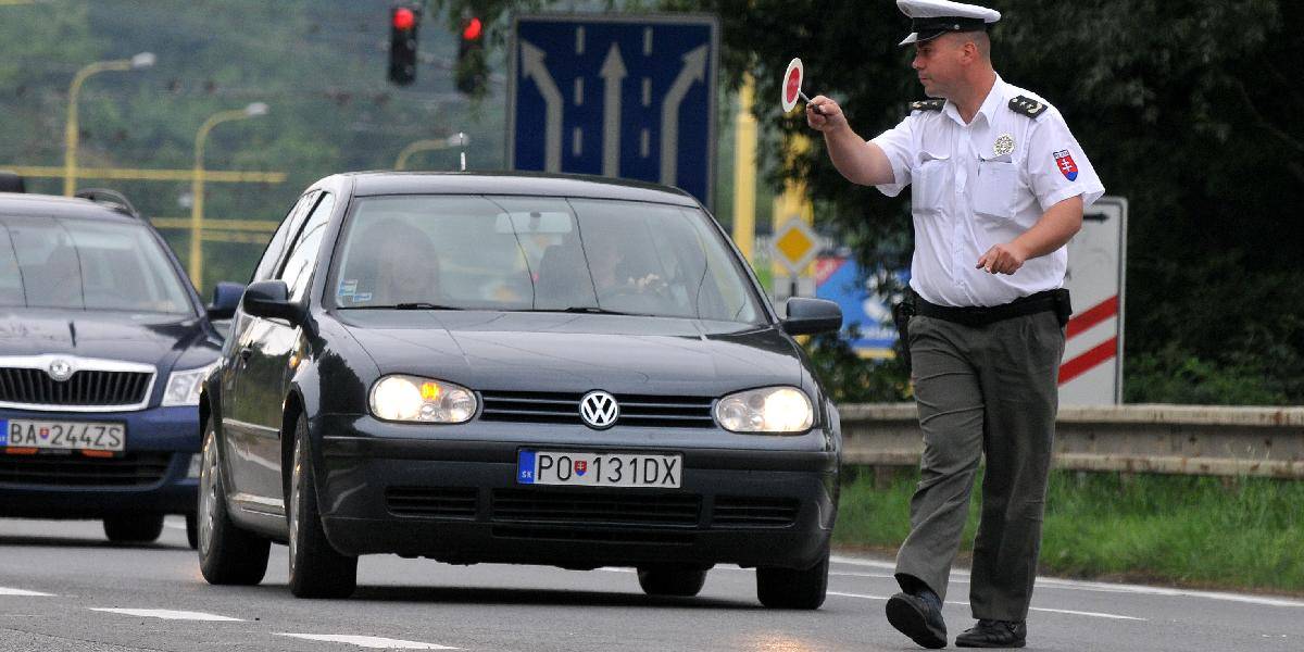 Policajti začali celoslovenskú dopravnú kontrolu