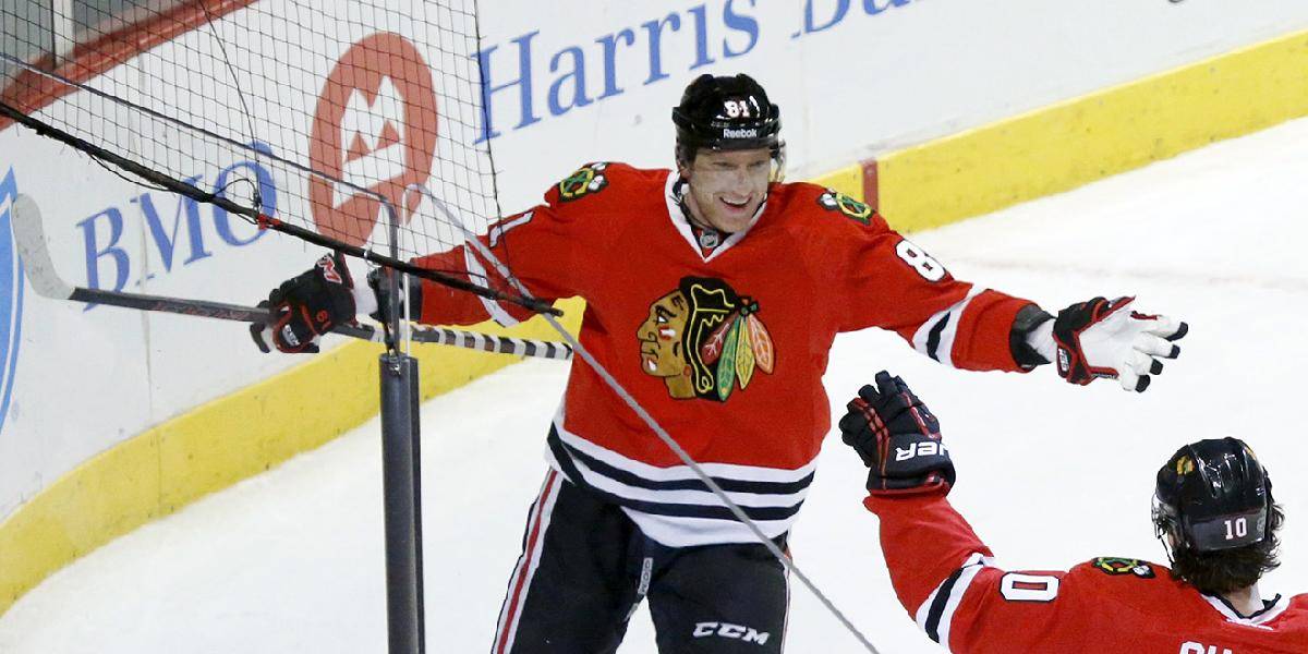 NHL: Hossa oslávil narodeniny gólom a asistenciou, kuriózny vlastný gól Kanea
