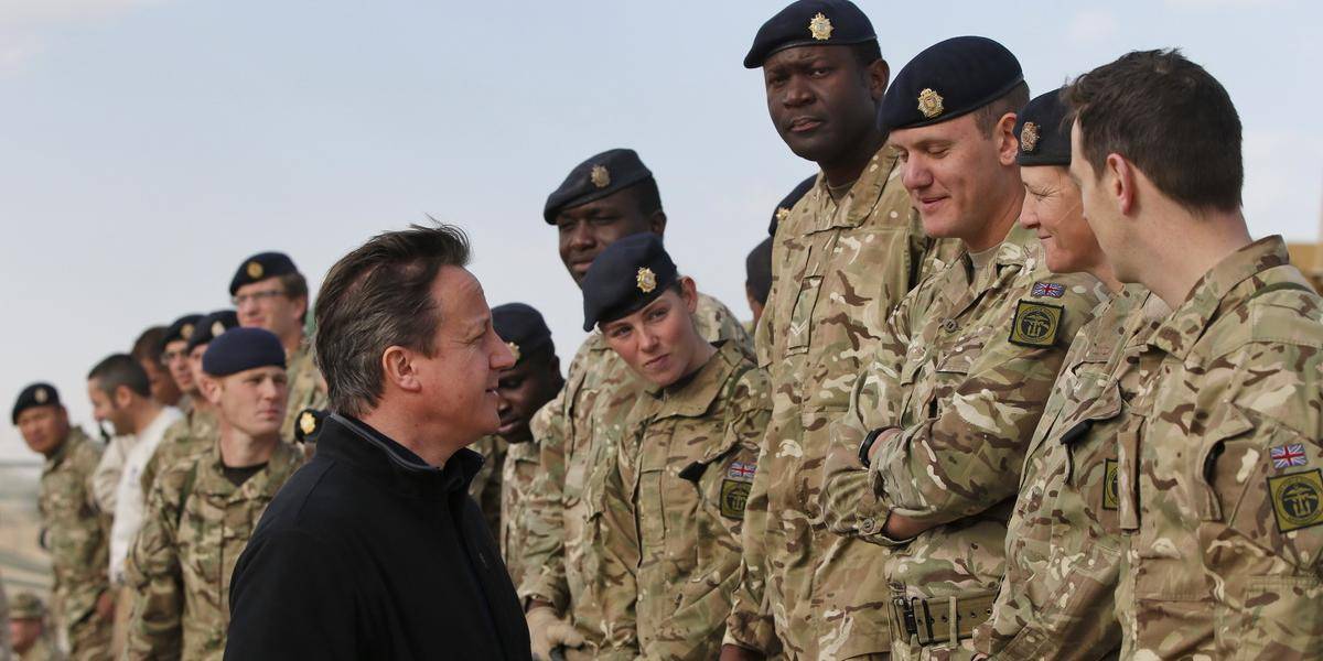Britskí vojaci mali v Iraku systematicky zneužívať civilistov, vláda to odmieta
