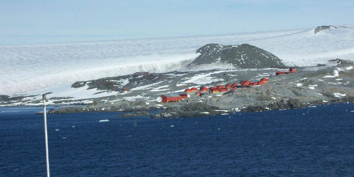 Výbuch na argentínskej výskumnej základni v Antarktíde pripravil o život vojaka