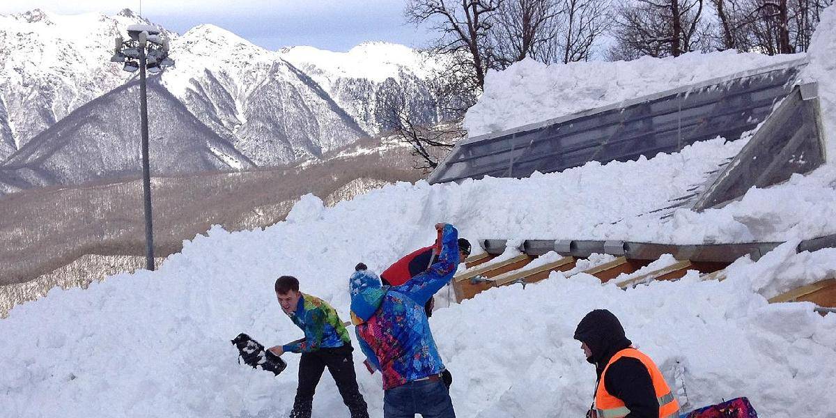 V Soči spadli zo strechy šiesti robotníci odpratávajúci sneh