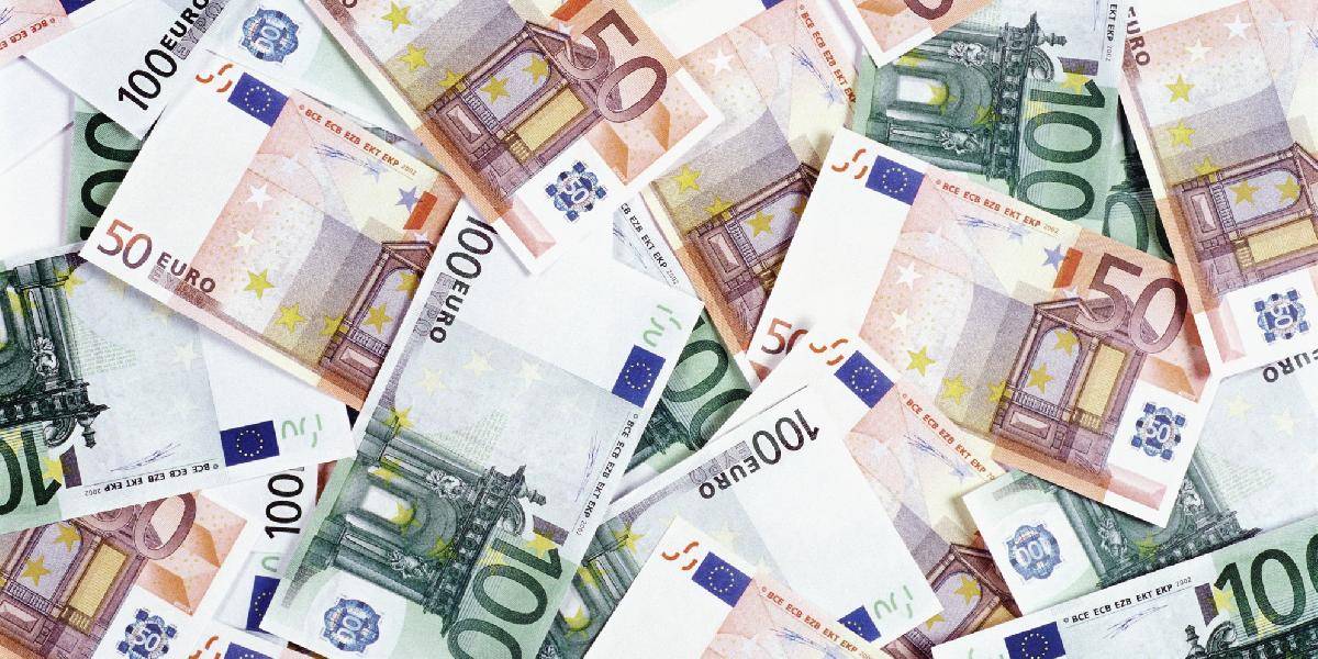 Štát predal v aukcii dlhopisy za vyše pol miliardy eur