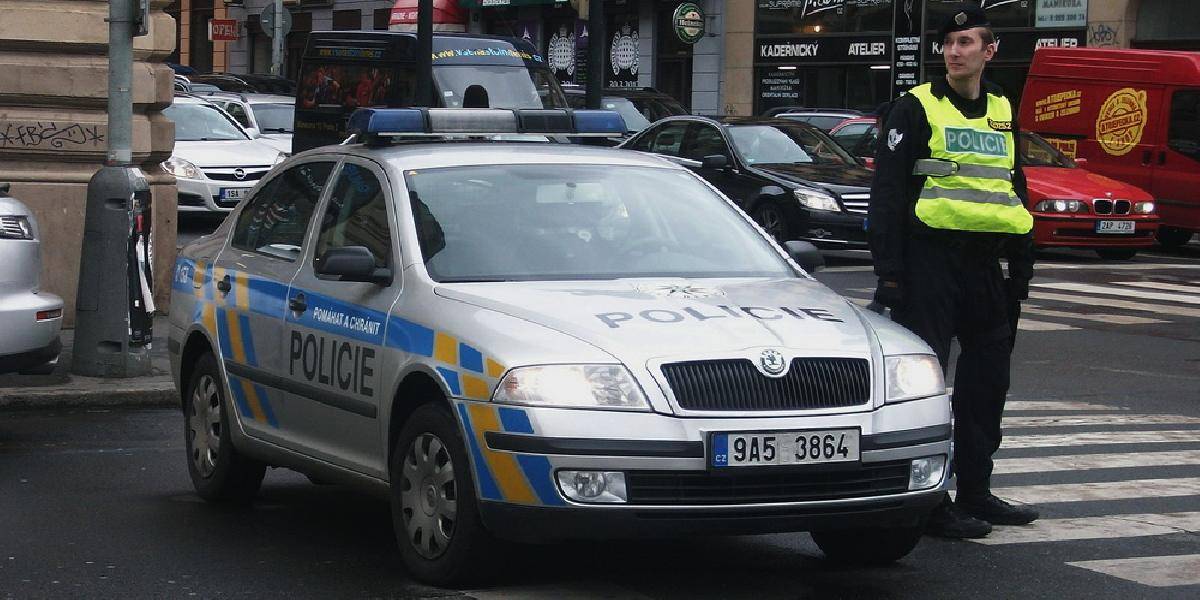 Prestrelka pri Prahe: Policajti strieľali na podozrivého muža, v nemocnici zomrel