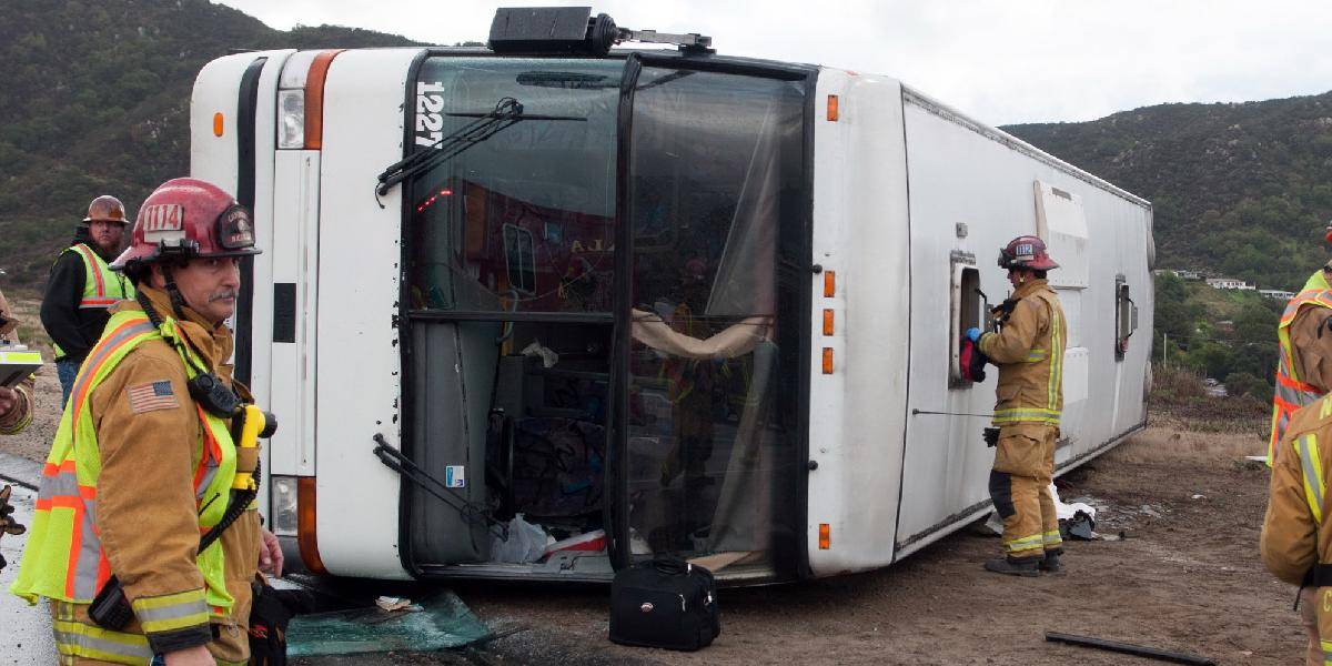 Nehoda autobusu v Turecku si vyžiadala 21 mŕtvych