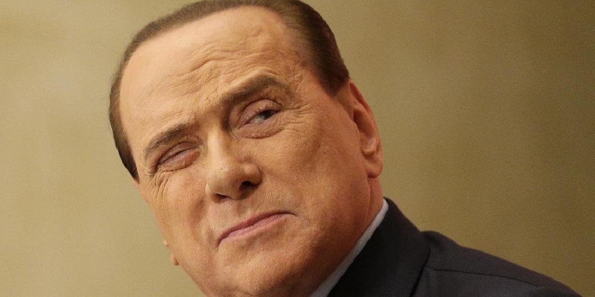 Expremiér Berlusconi je podozrivý z podplácania svedkov