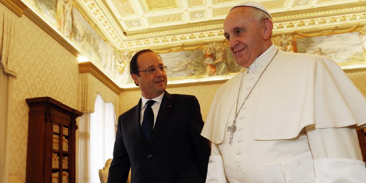 Hollande hovoril s pápežom medzi štyrmi očami