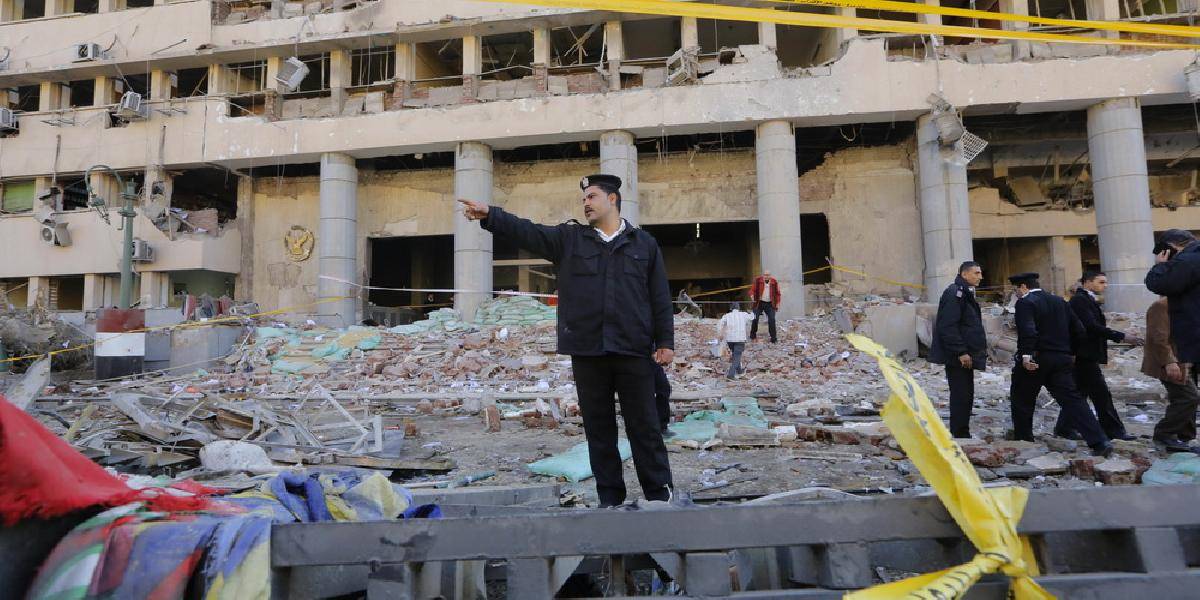 V Káhire vybuchli tri bomby, zomreli piati ľudia