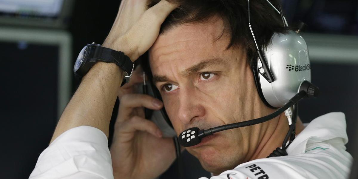 F1: Riaditeľ Mercedesu navrhuje návrat k starému bodovaniu