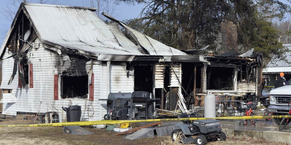 VIDEO Hrôzostrašný požiar rodinného domu: Uhorelo osem detí!