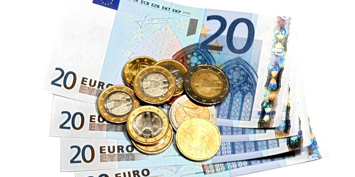 Sporitelia v 3. pilieri môžu na dani z príjmu ročne ušetriť 34,2 eura