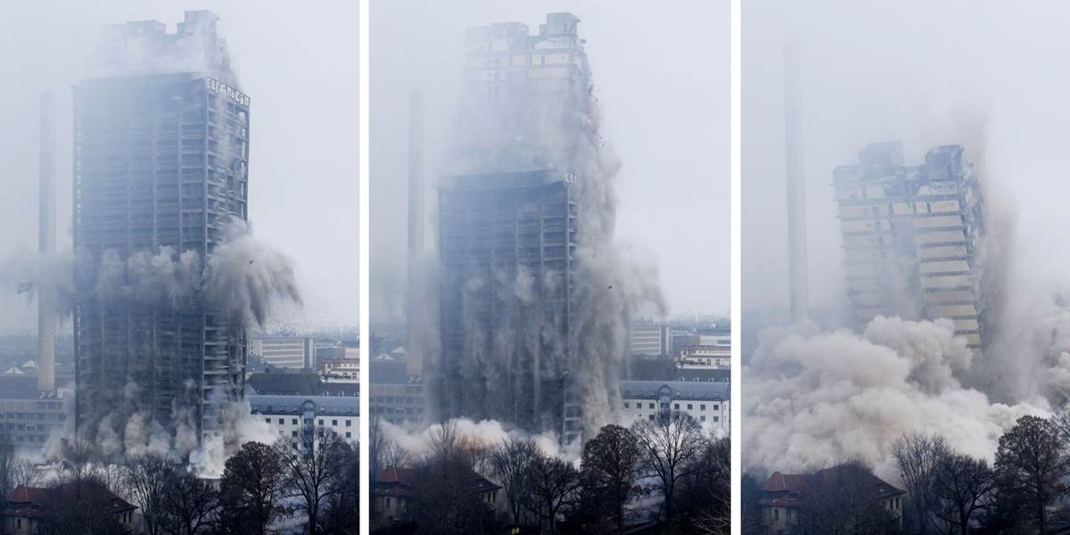 Odpálenie 116-metrovej veže prilákalo desaťtisíce zvedavcov