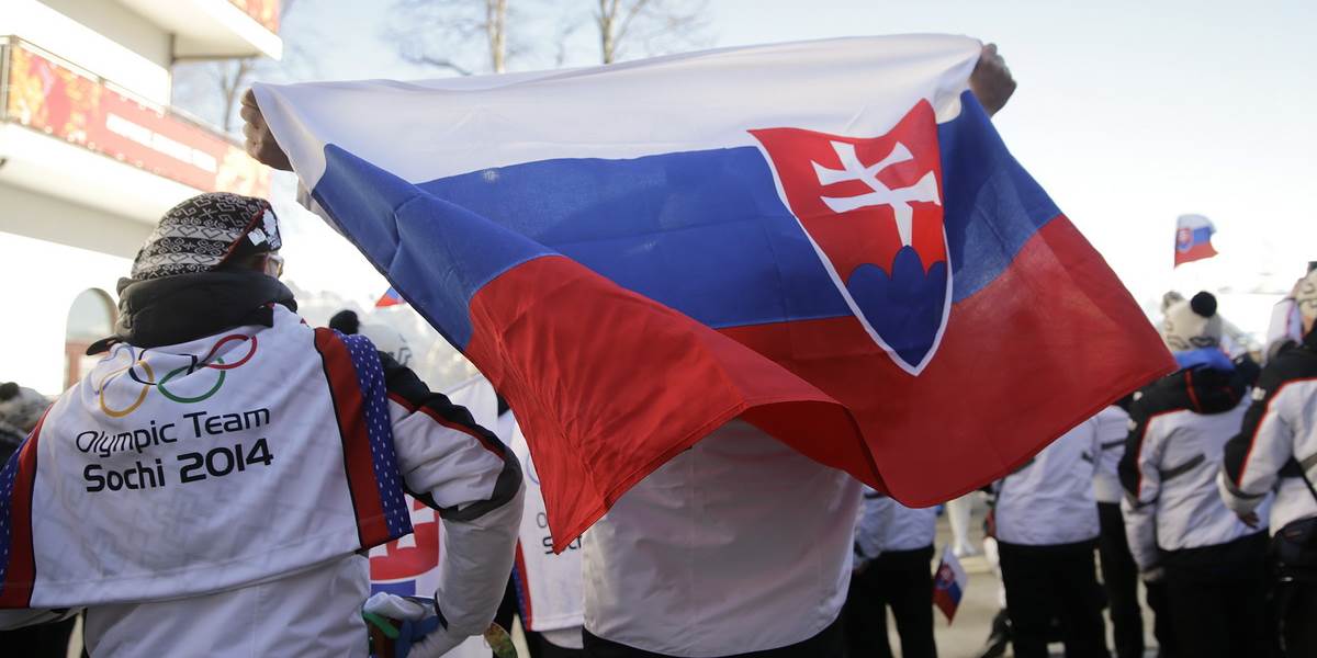 V Soči už vlaje slovenská vlajka vztyčovali ju s Bielorusmi, Dánmi a Maročanmi