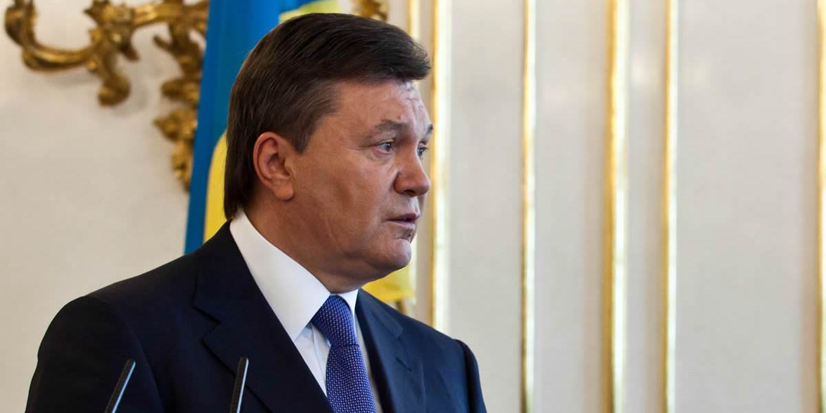 Jaceňuk nalieha, aby Janukovyč prišiel do parlamentu ešte pred odchodom do Soči
