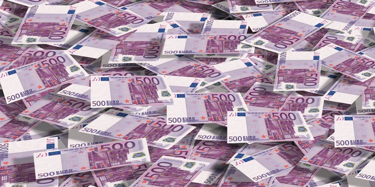Slováci si do bánk uložili takmer 26 mld. eur