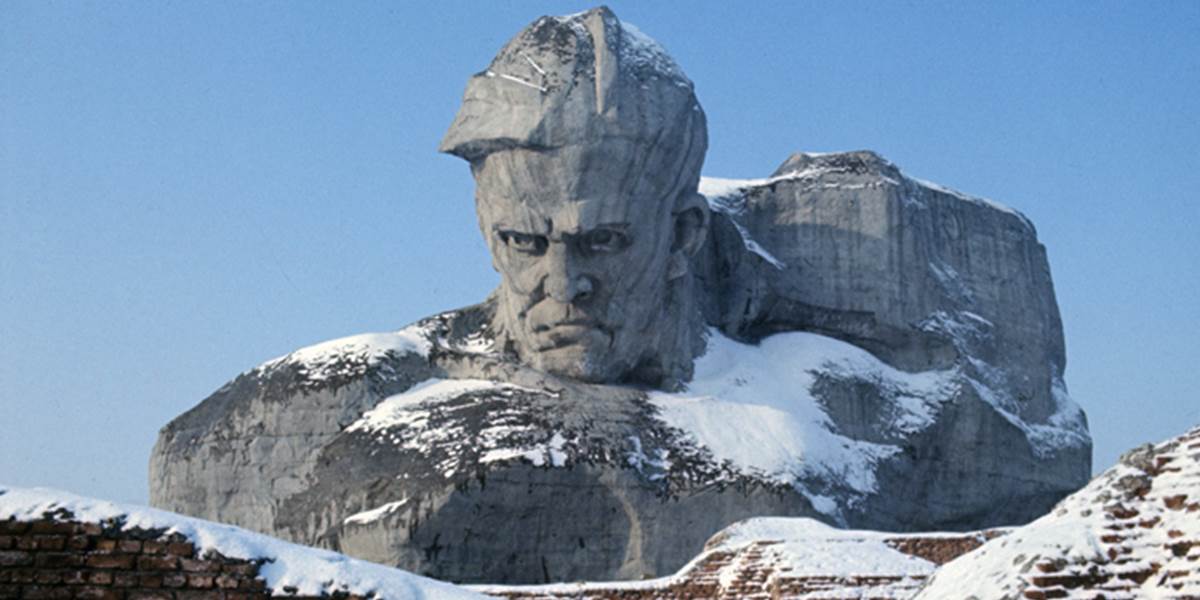 CNN sa ospravedlnila za hanenie ozrutnej bieloruskej sochy