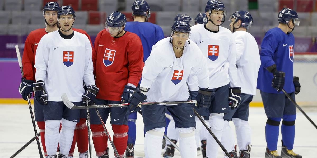 Slovenskí hokejisti v Soči už v kompletnom zložení