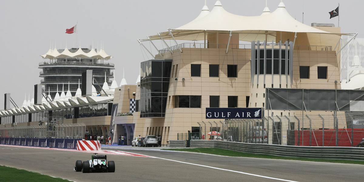 F1: Organizátori potvrdili súmračný štart VC Bahrajnu