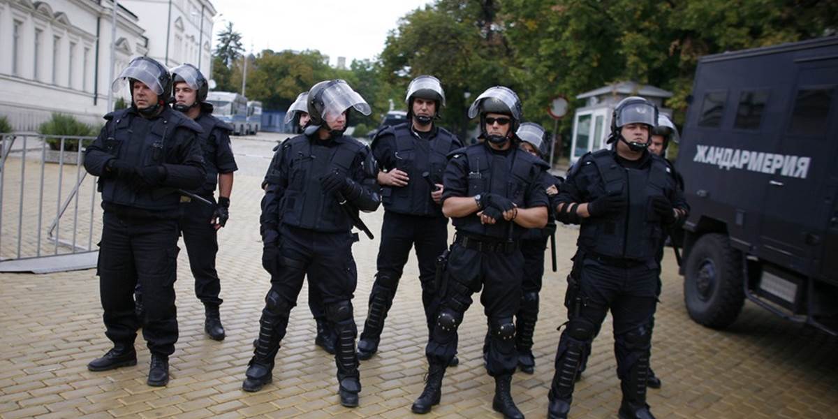 Po útoku na mešitu v bulharskom Plovdive polícia zadržala 120 ľudí