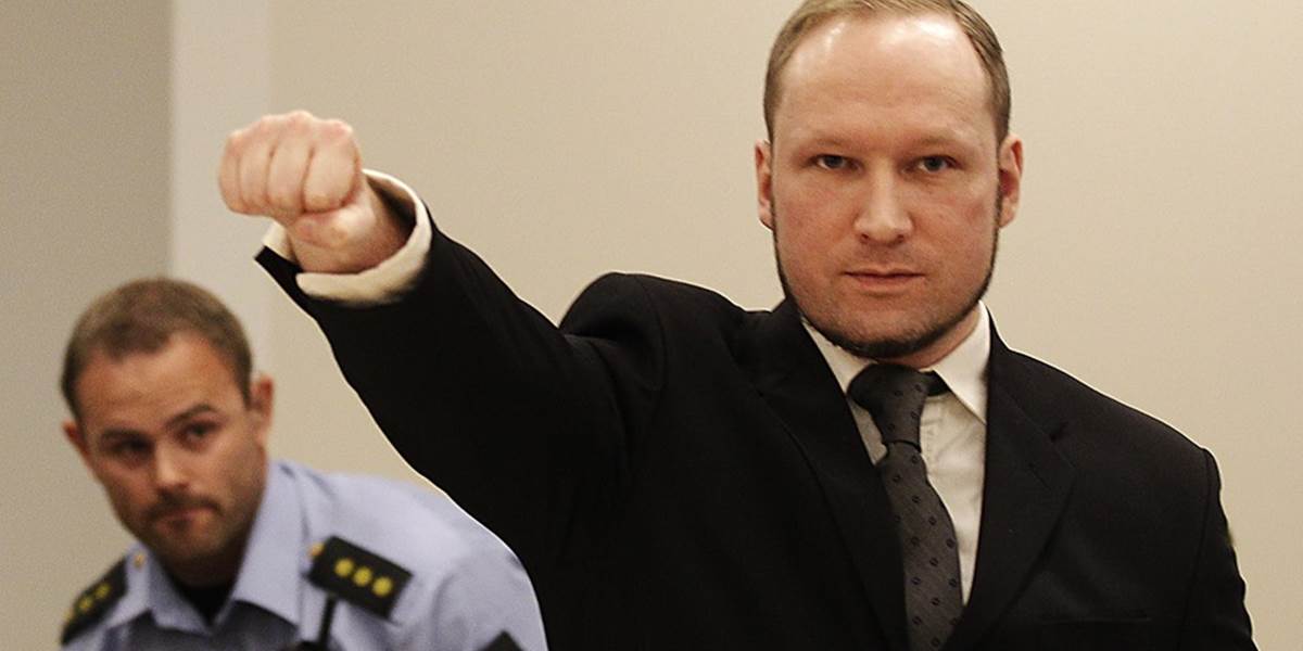 Breivik sa vyhráža hladovkou, nedovolia mu hrať hry