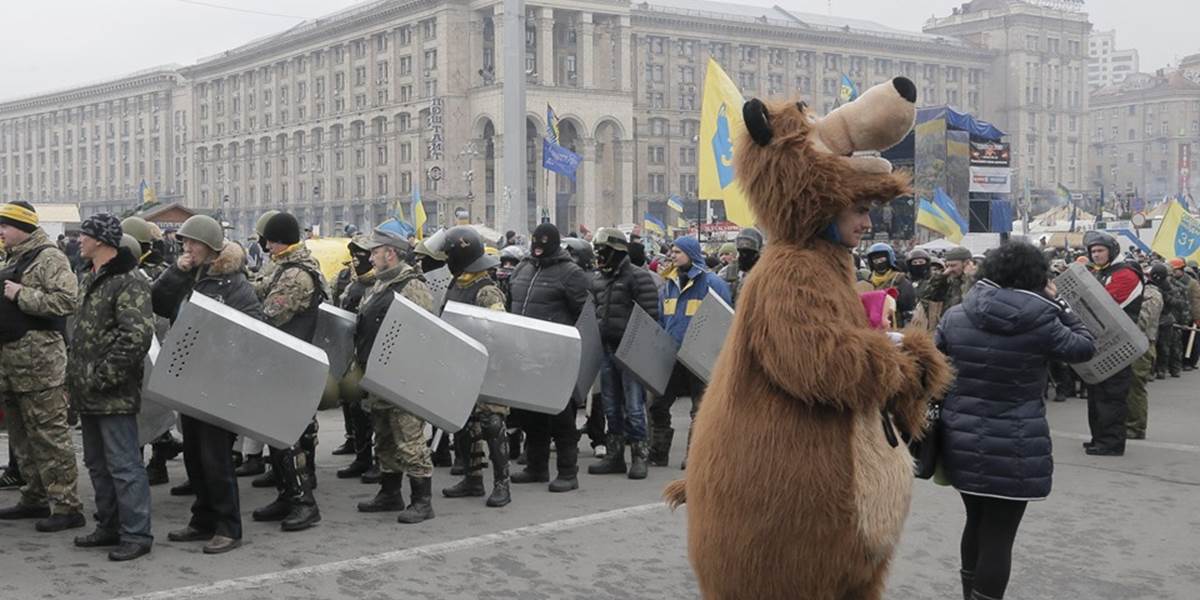 Demonštranti využili ponuku amnestie a opustili radnicu v Kyjeve