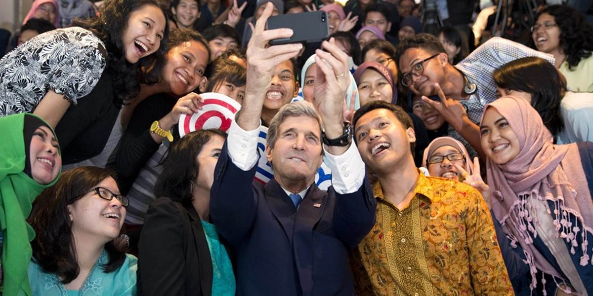 Kerry pokračuje vo svojom ázijskom turné