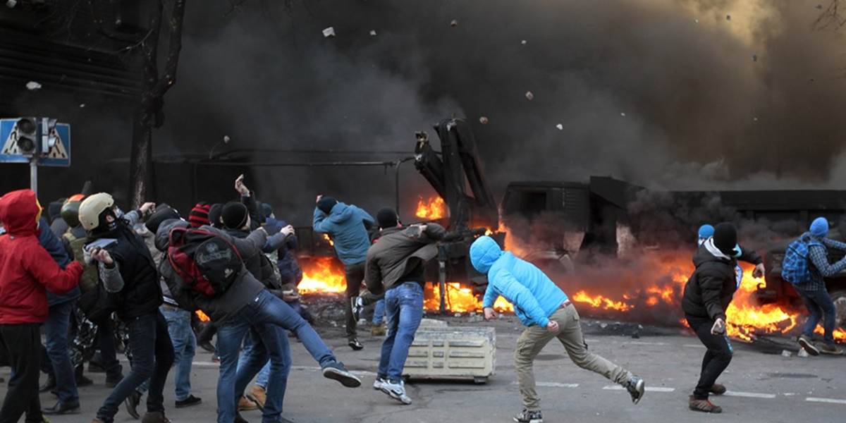 Ukrajina je v pohotovosti: Nepokoje v Kyjeve si vyžiadali 6 mŕtvych
