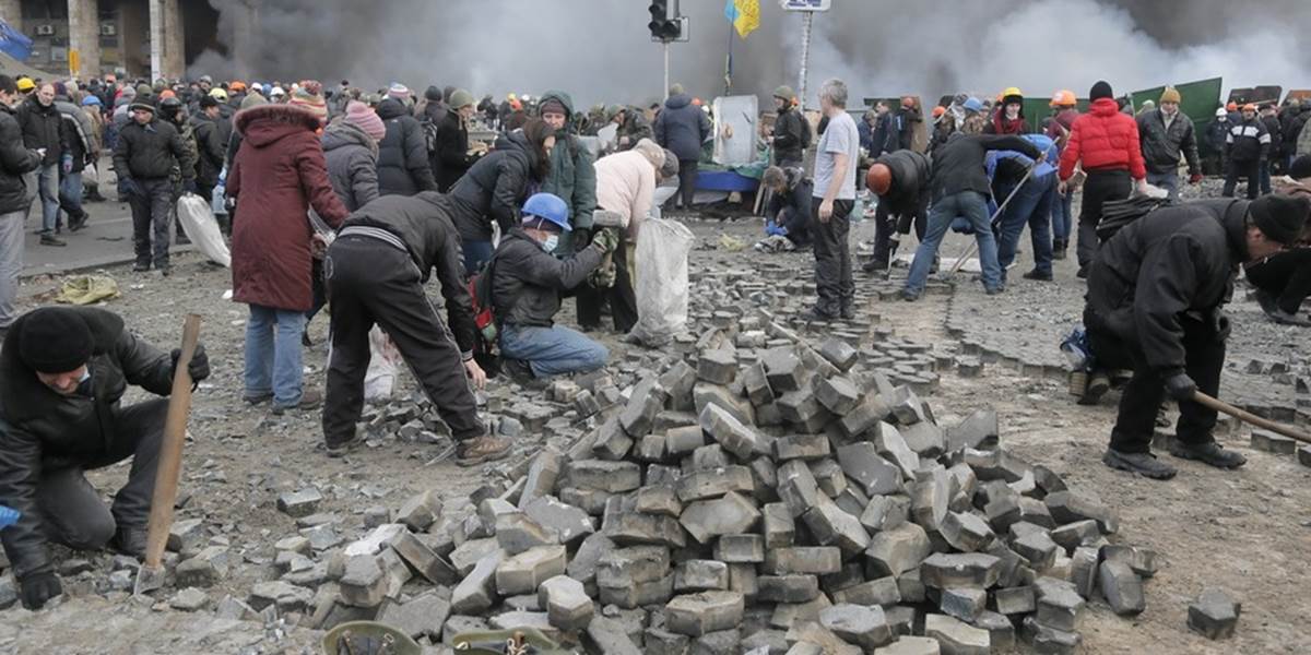 Minister obrany Chovanec: Na Ukrajine sa začala občianska vojna