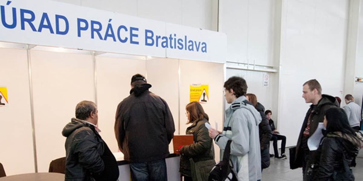 Nezamestnanosť na Slovensku v januári vzrástla na 13,61 %