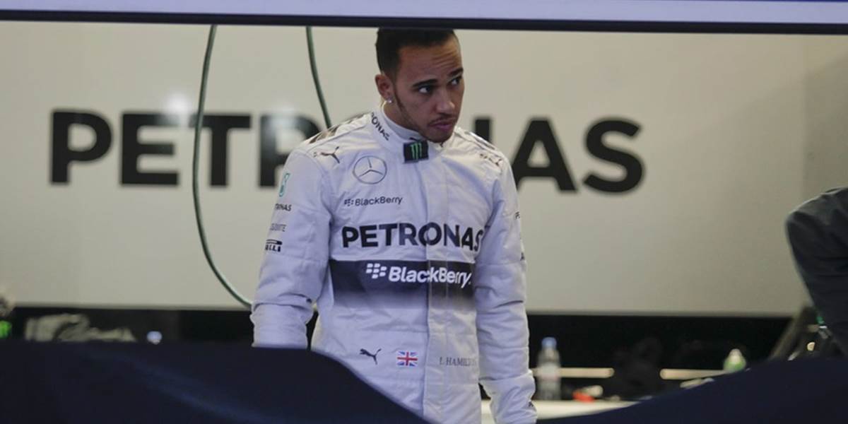 F1: Hamilton najlepší v tretí deň testov v Bahrajne