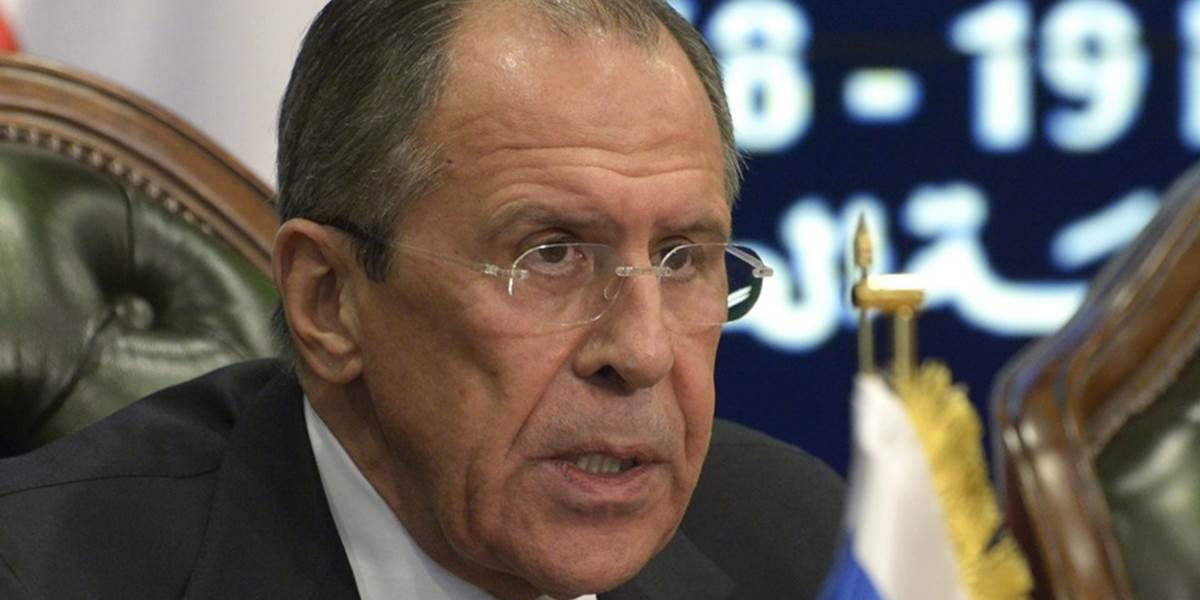 Ruský minister zahraničia Lavrov: Nebudeme zasahovať do ukrajinských záležitostí