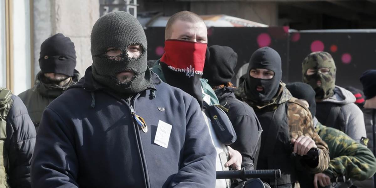 Na Kryme rastie napätie medzi stúpencami a odporcami Majdanu