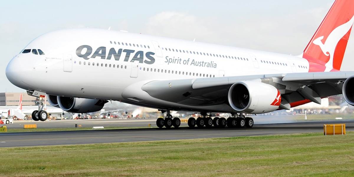 Aerolínie Qantas sa v 1. polroku prepadli do straty, zrušia 5000 miest