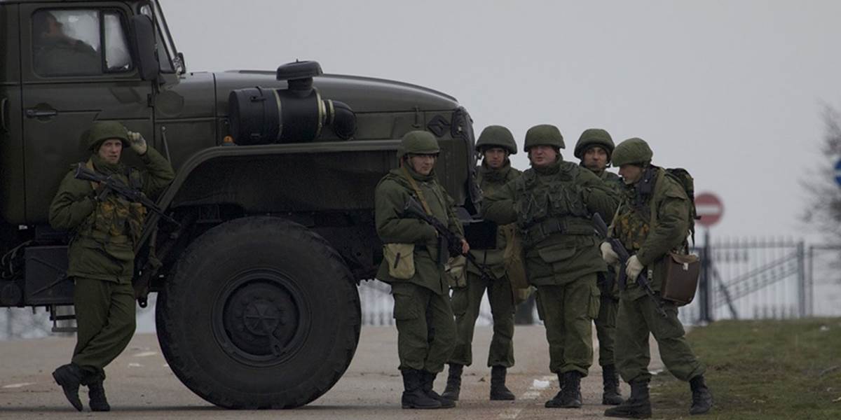 Ruské vojenské vrtuľníky údajne preleteli nad Krymom