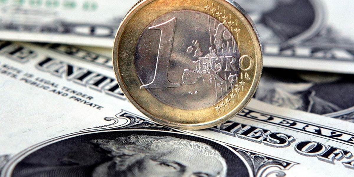 Euro výrazne posilnilo oproti doláru